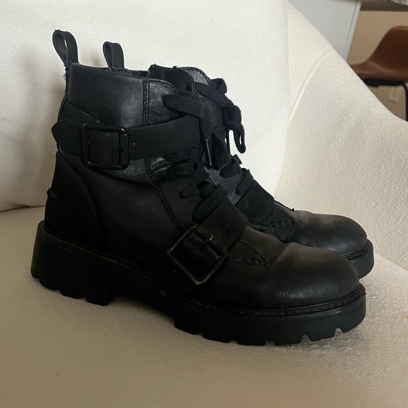 UGG Noe Combat Lace Up Boots Black- size 7.5 - Picture 4 of 10